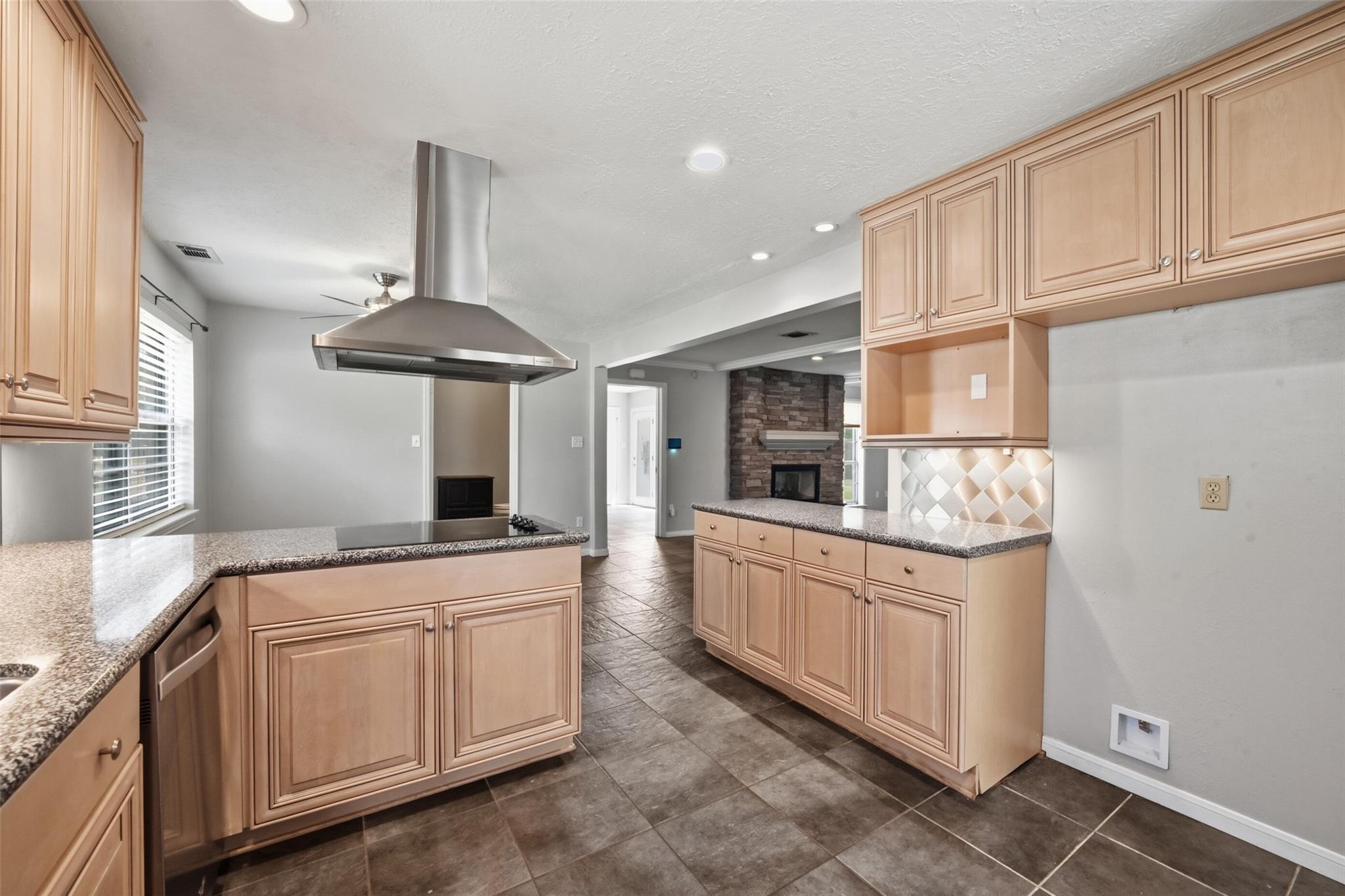 8130 Fernbrook Lane
