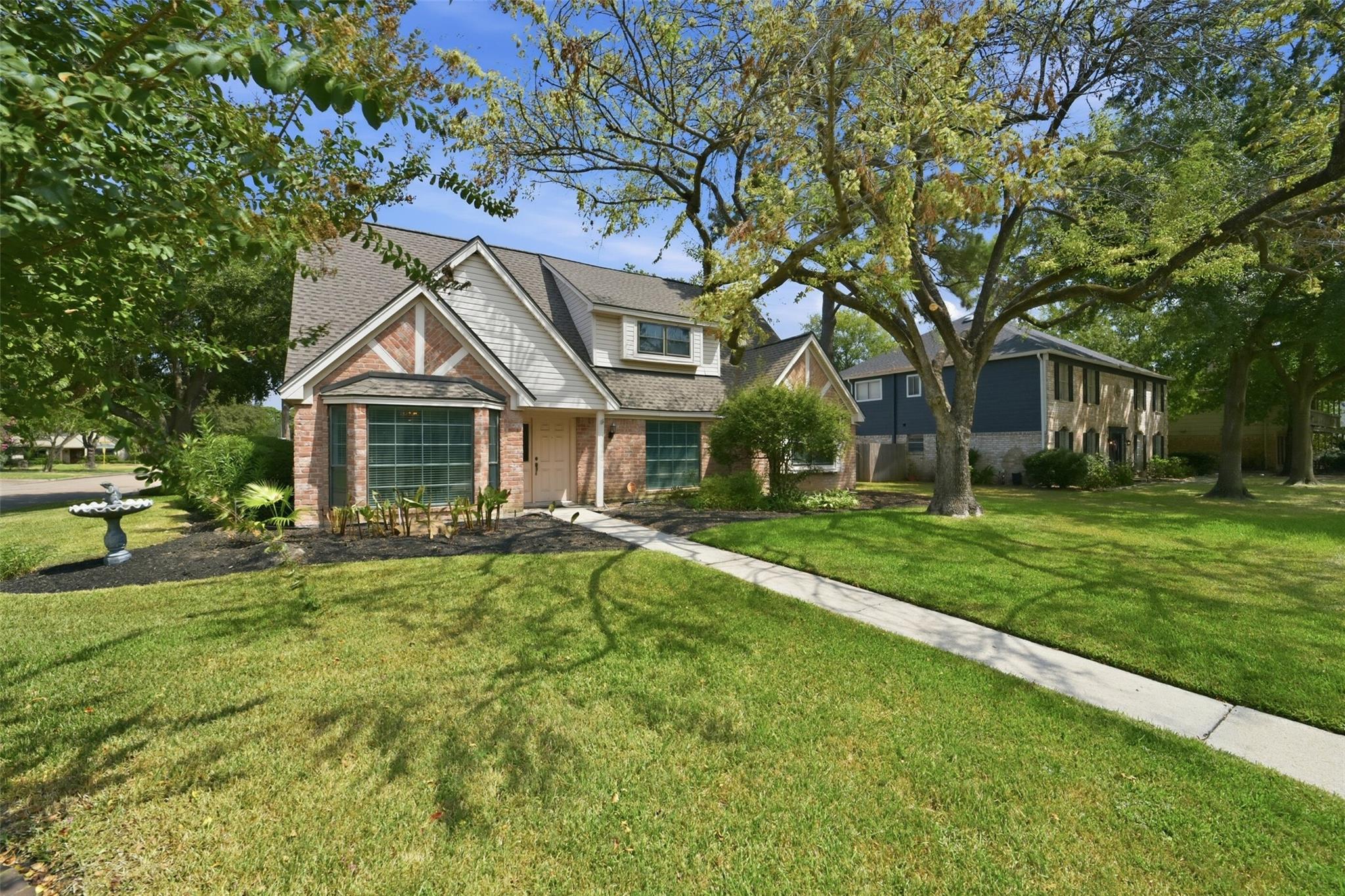 8130 Fernbrook Lane