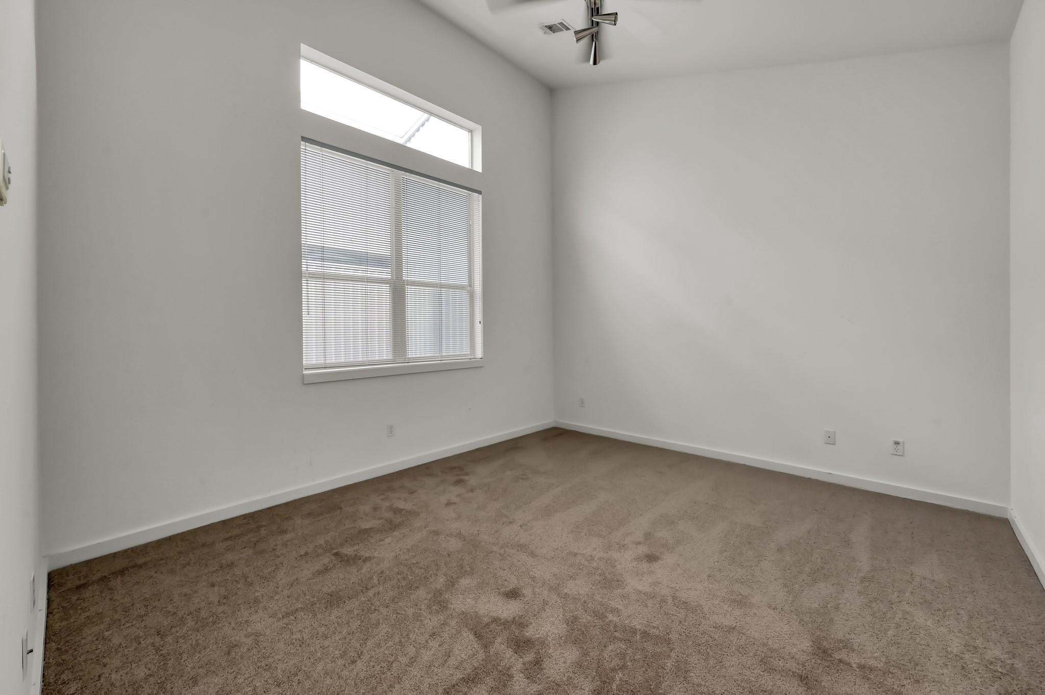 2605 Calumet Street # 31