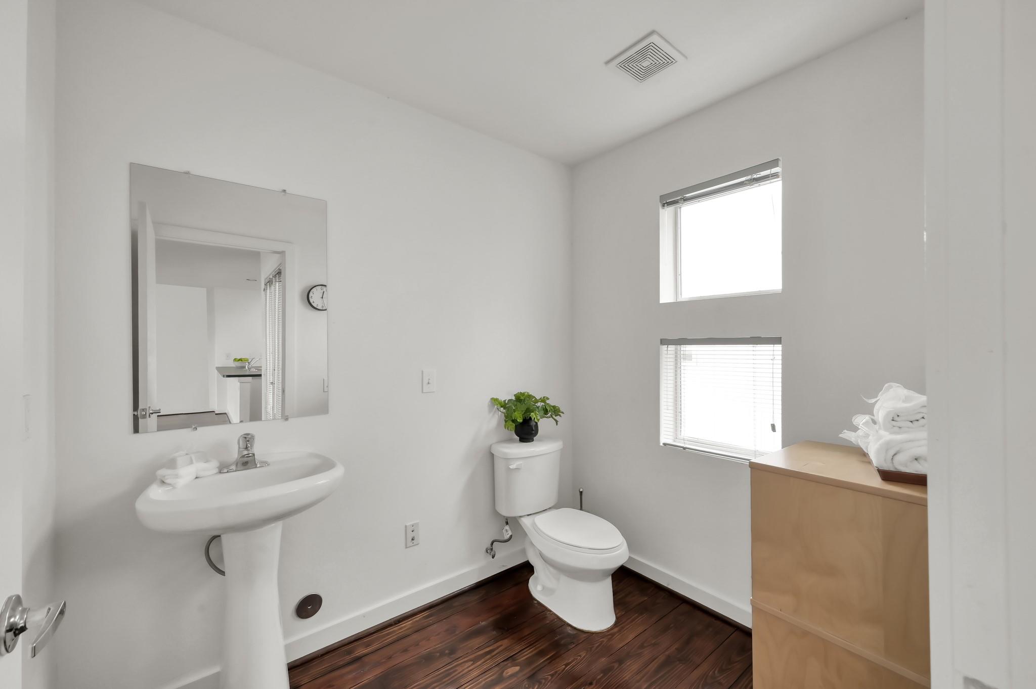 2605 Calumet Street # 31