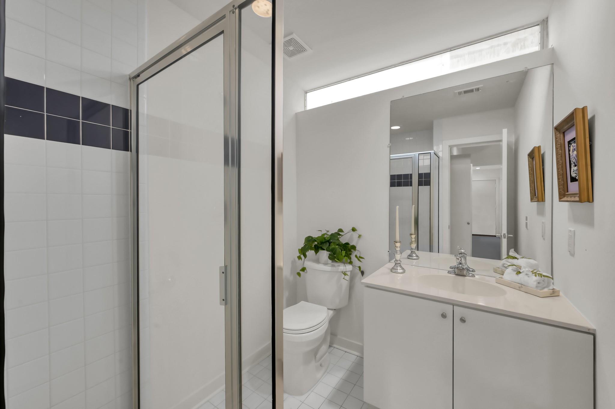 2605 Calumet Street # 31
