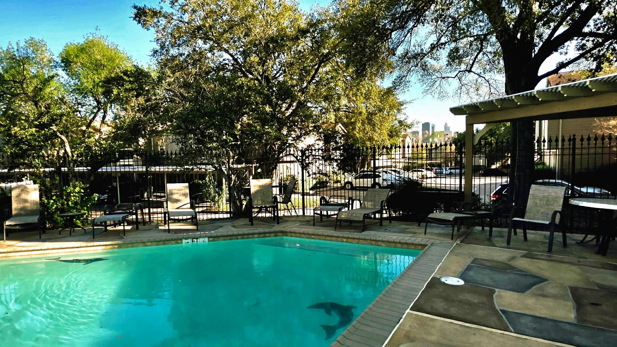 1860 White Oak Drive # 207