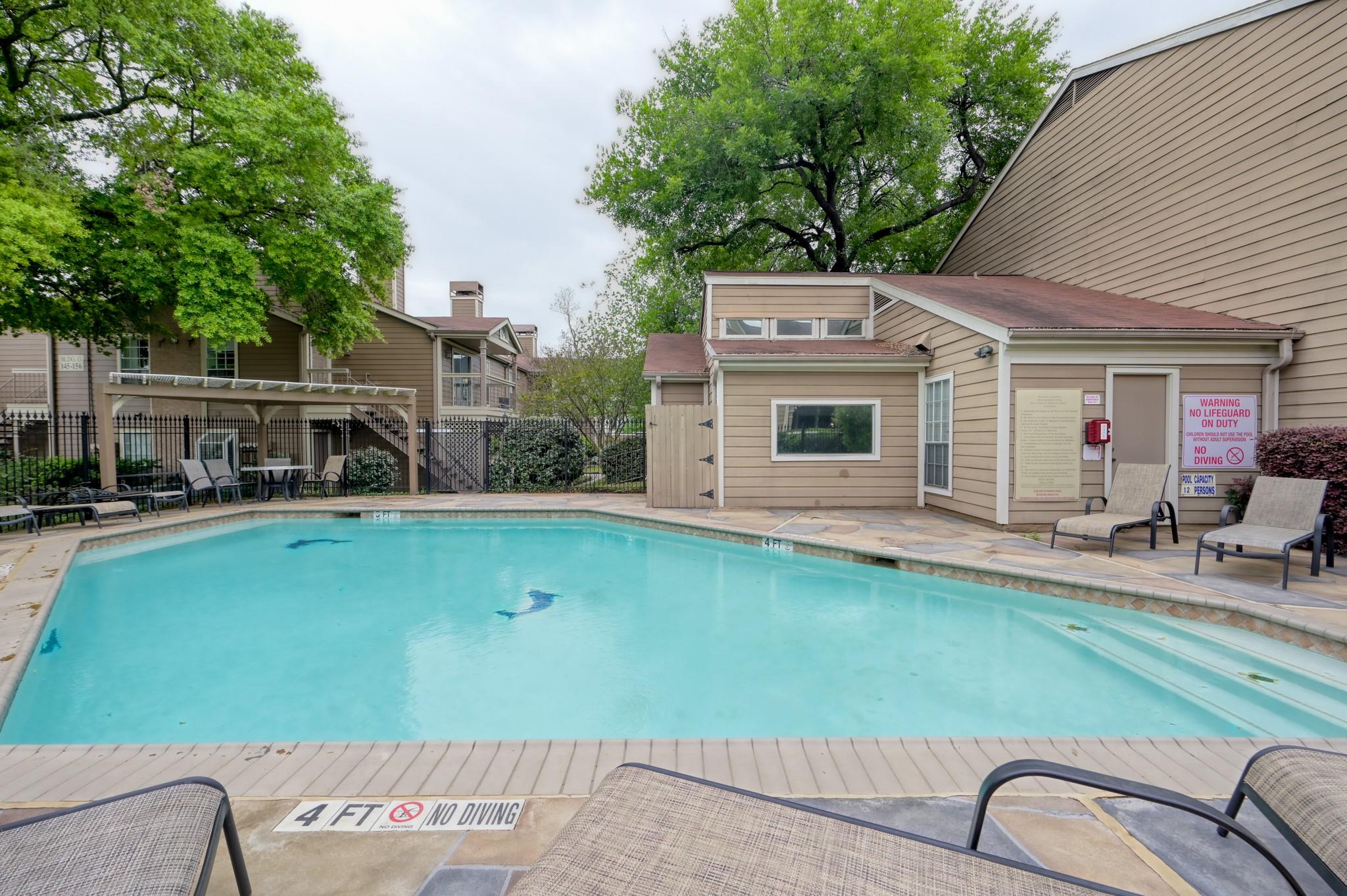 1860 White Oak Drive # 207