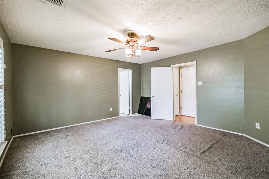 13115 Huntleigh Way