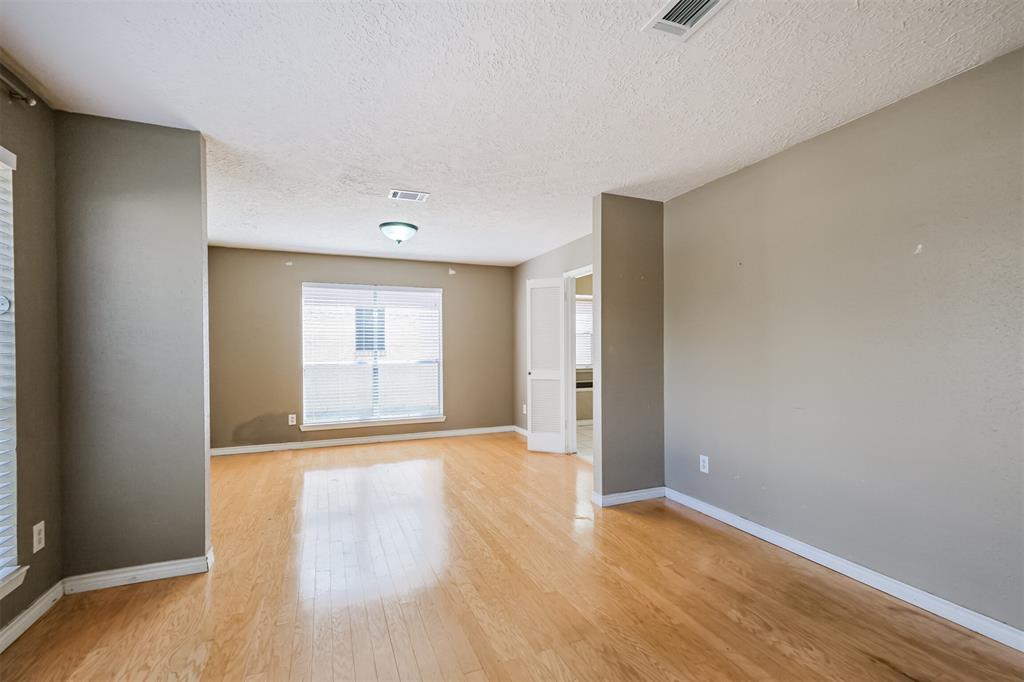 13115 Huntleigh Way
