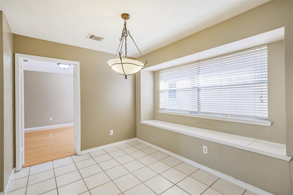 13115 Huntleigh Way