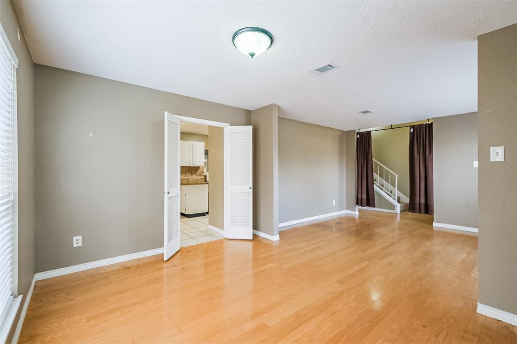 13115 Huntleigh Way