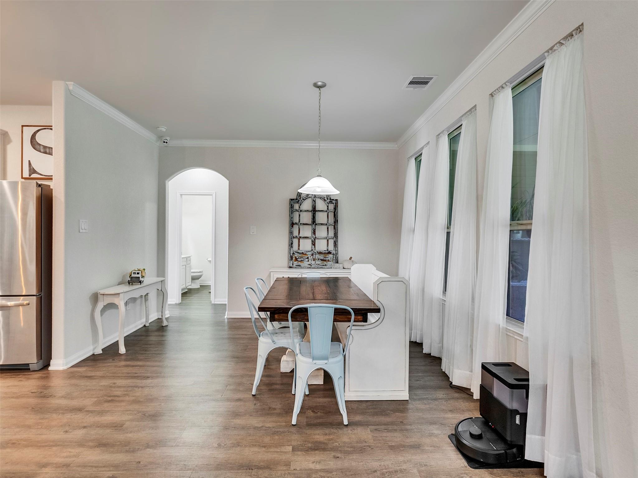 6264 Rolling Hills Road