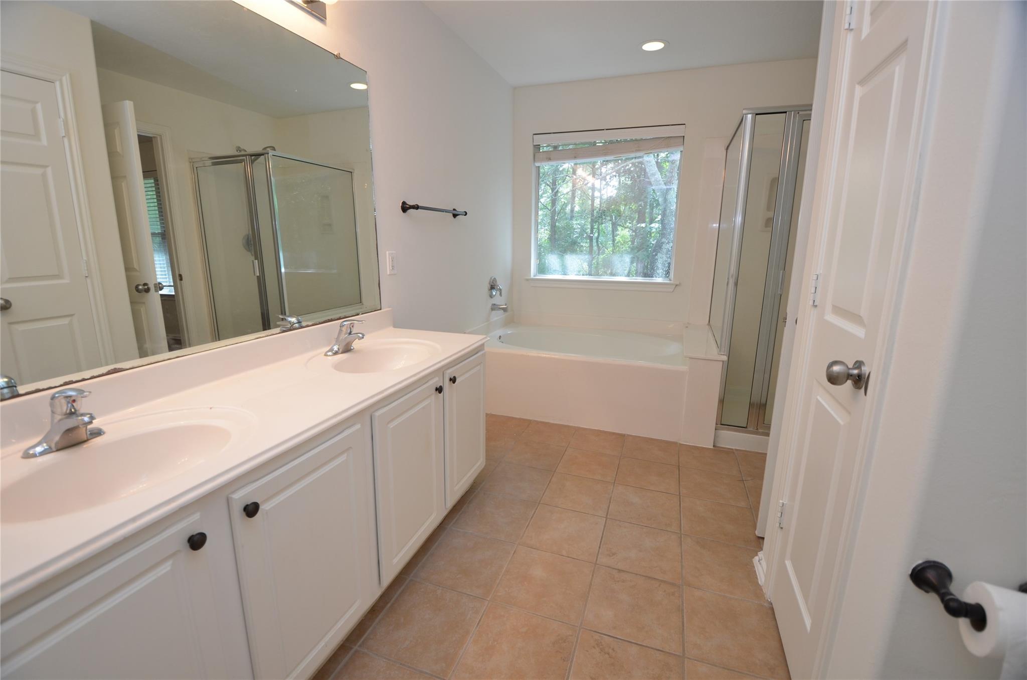 226 W Stedhill Loop