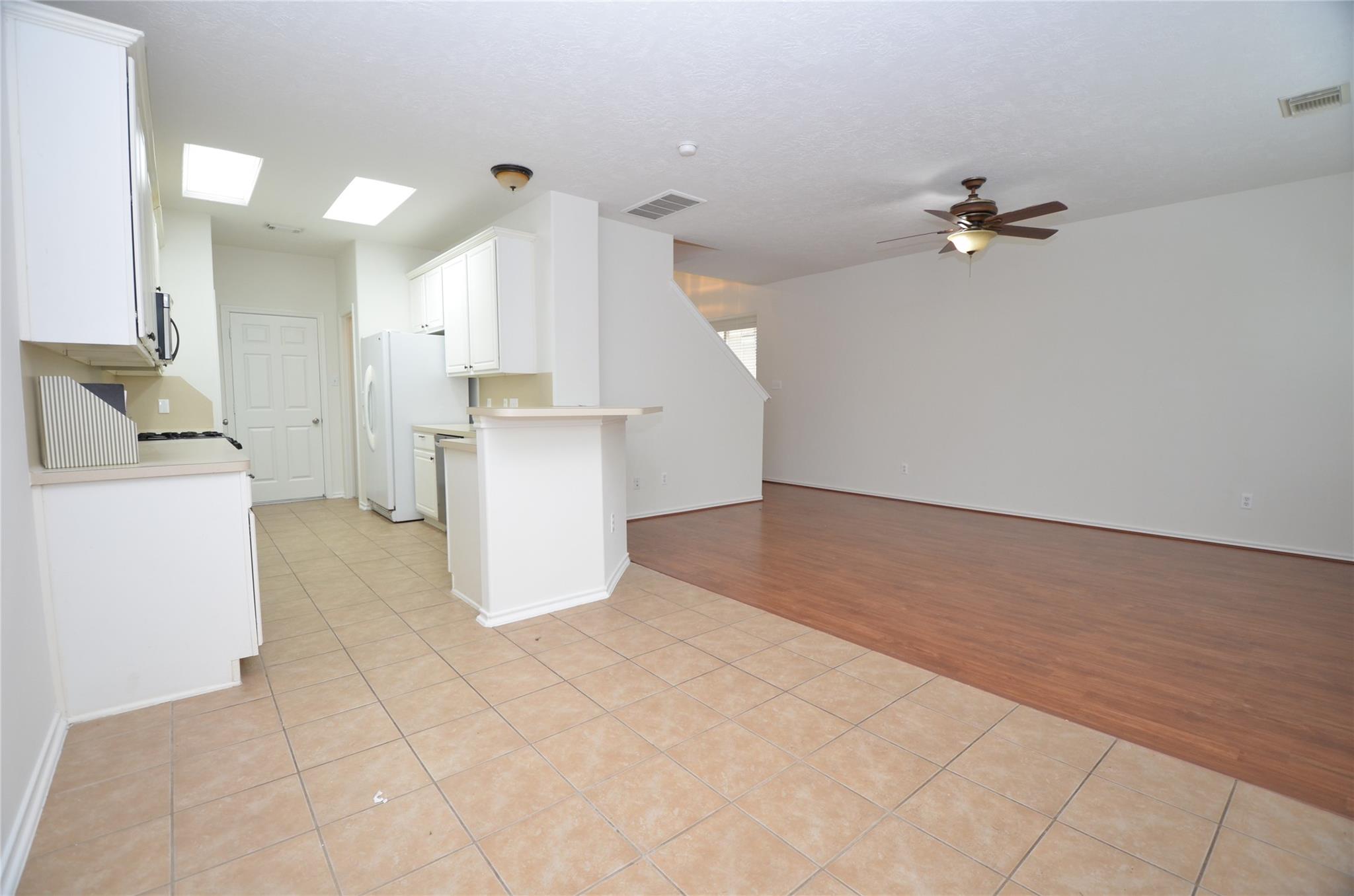 226 W Stedhill Loop