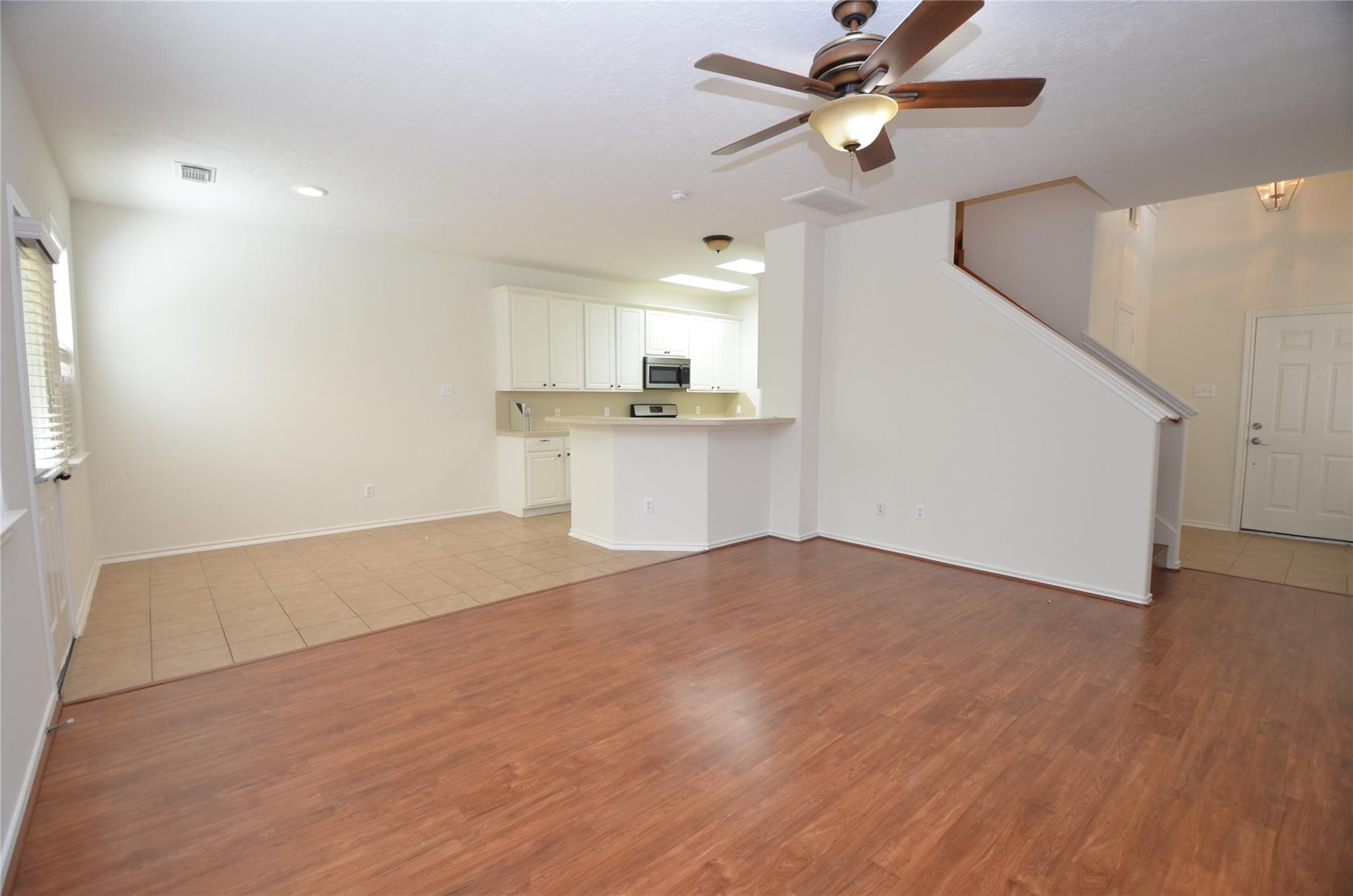 226 W Stedhill Loop