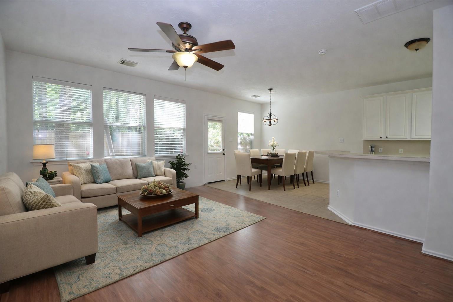 226 W Stedhill Loop