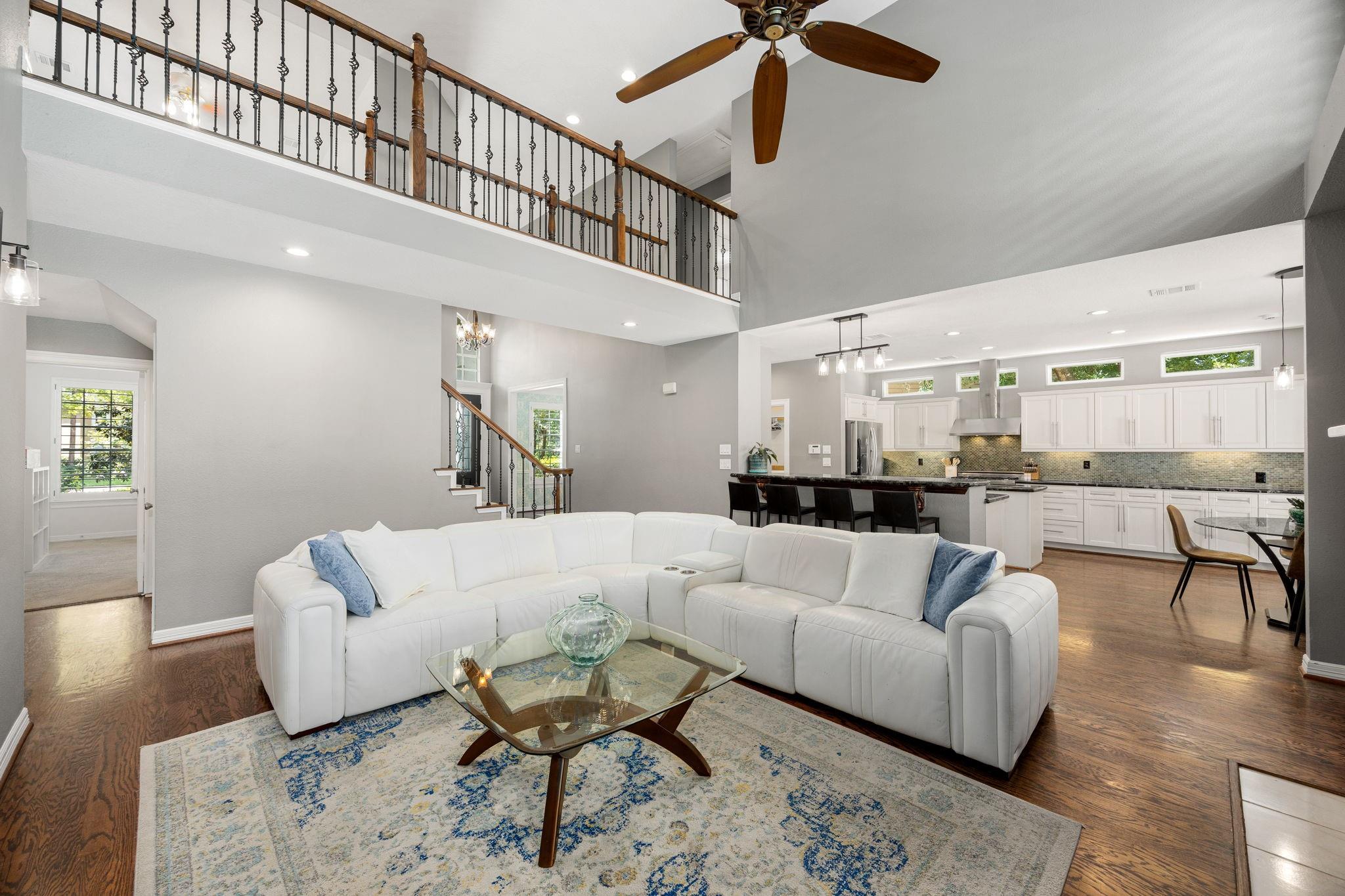 94 Meadowridge Place