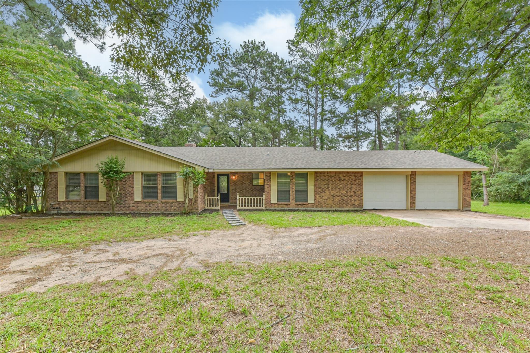 29090 W Lake Drive