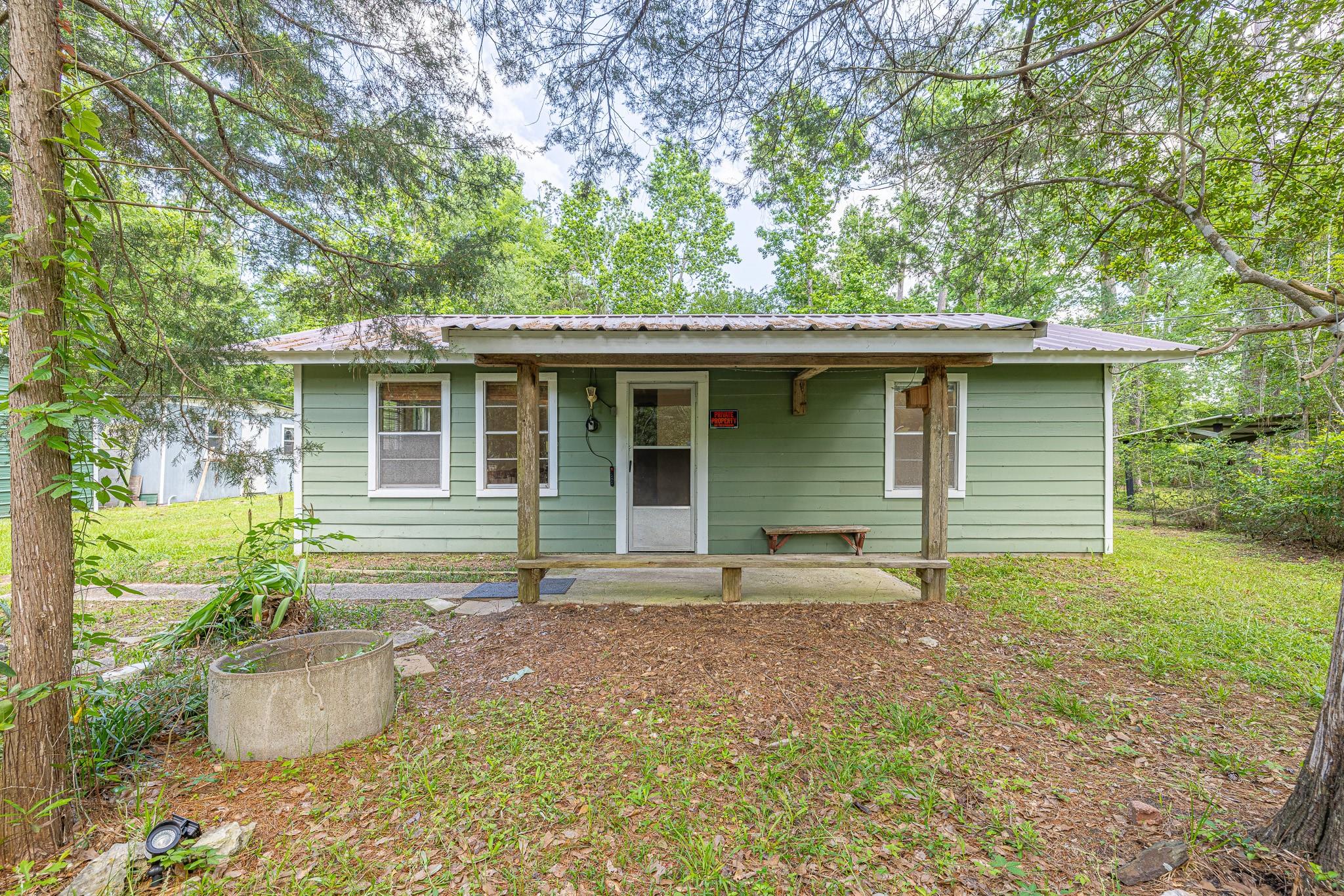 9847 N Lake View