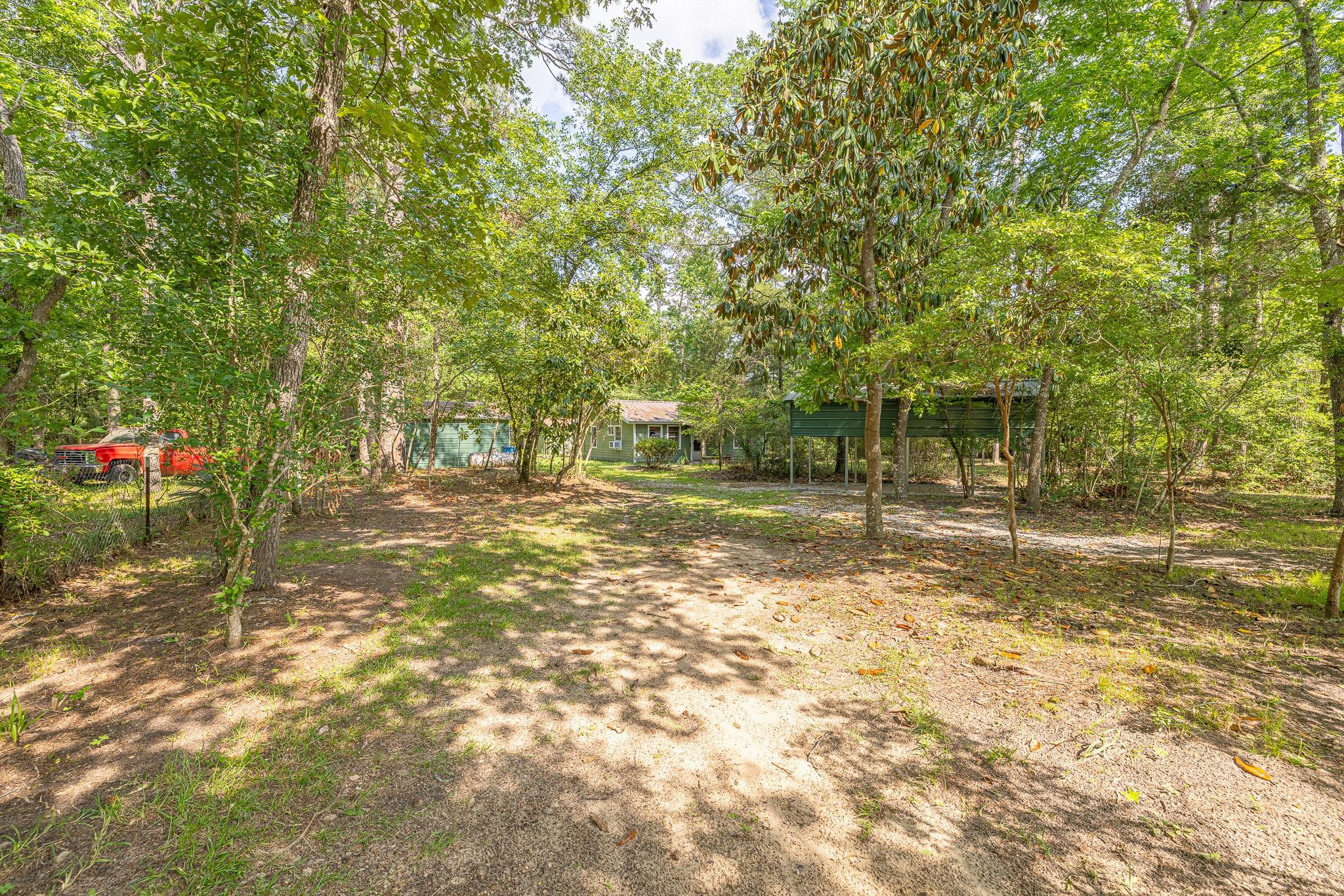 9847 N Lake View