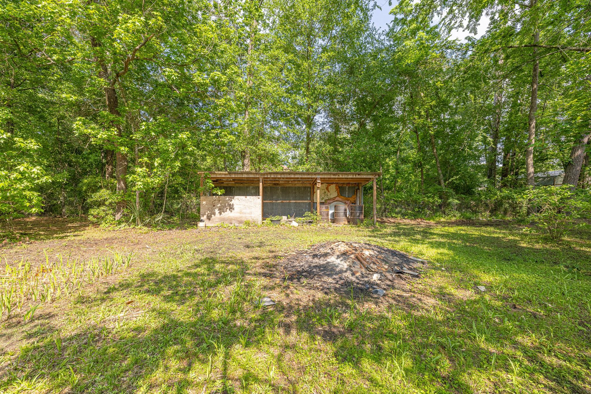 9847 N Lake View