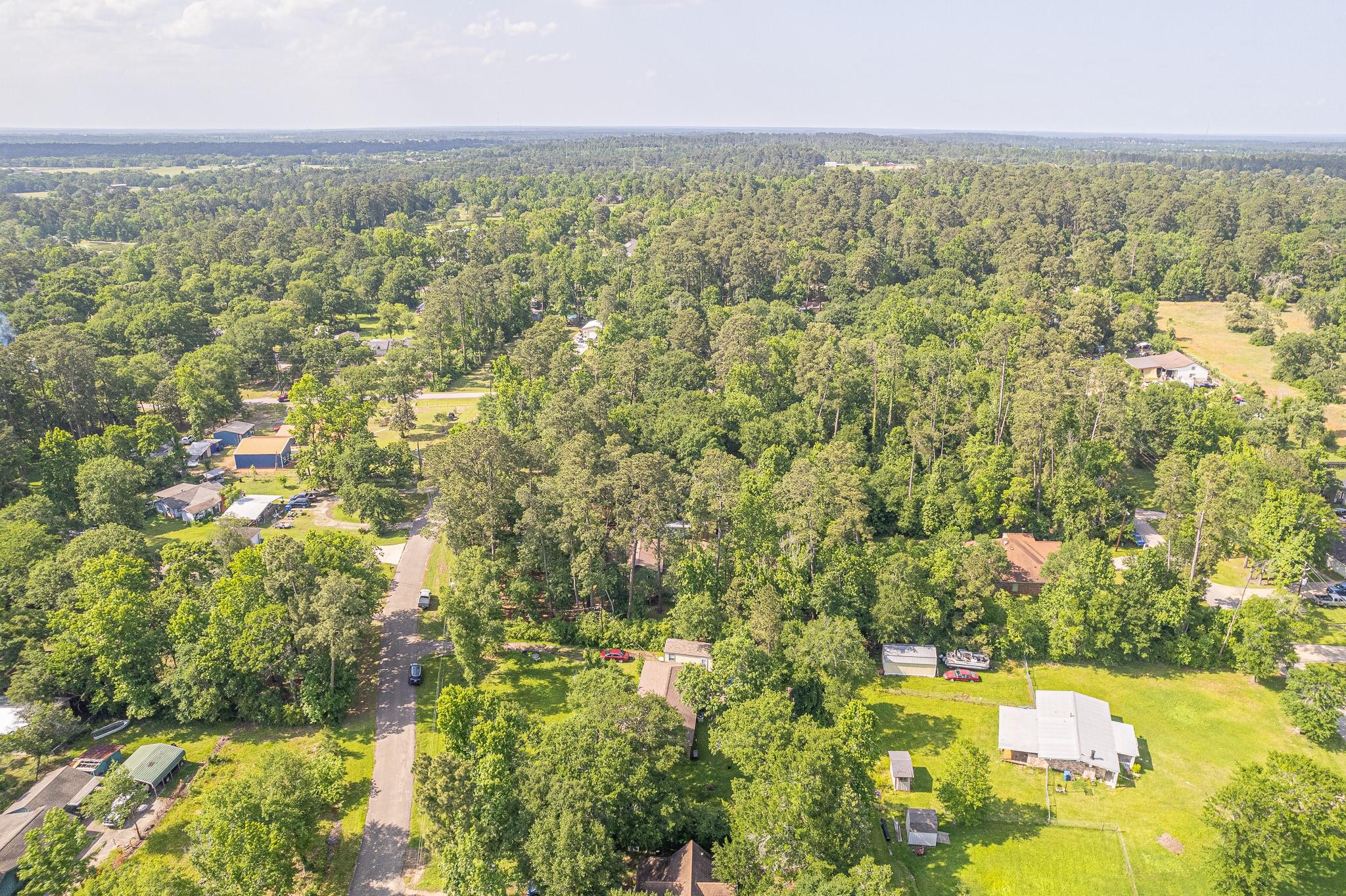 9847 N Lake View