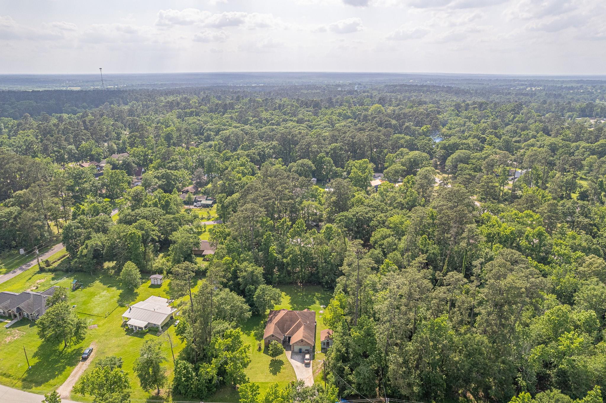 9847 N Lake View