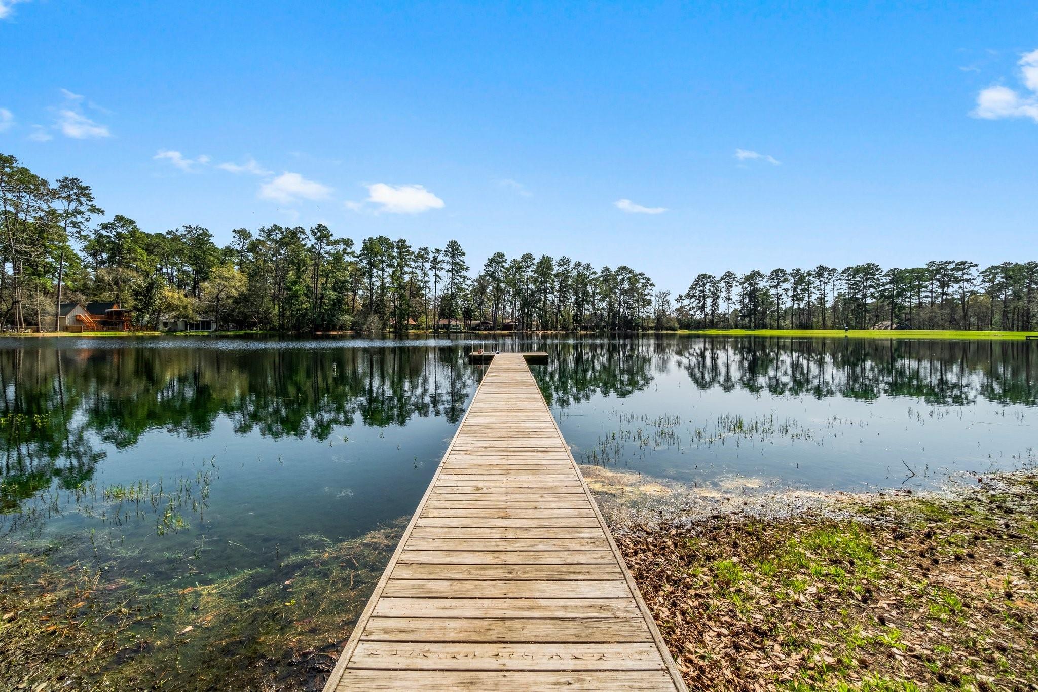 9847 N Lake View