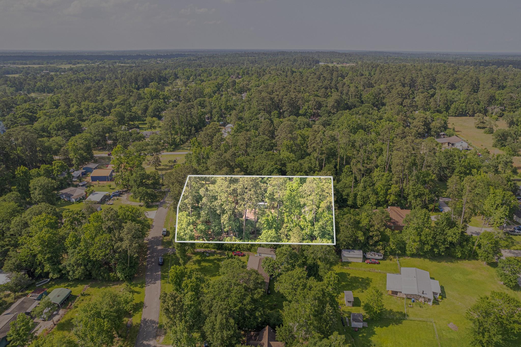 9847 N Lake View