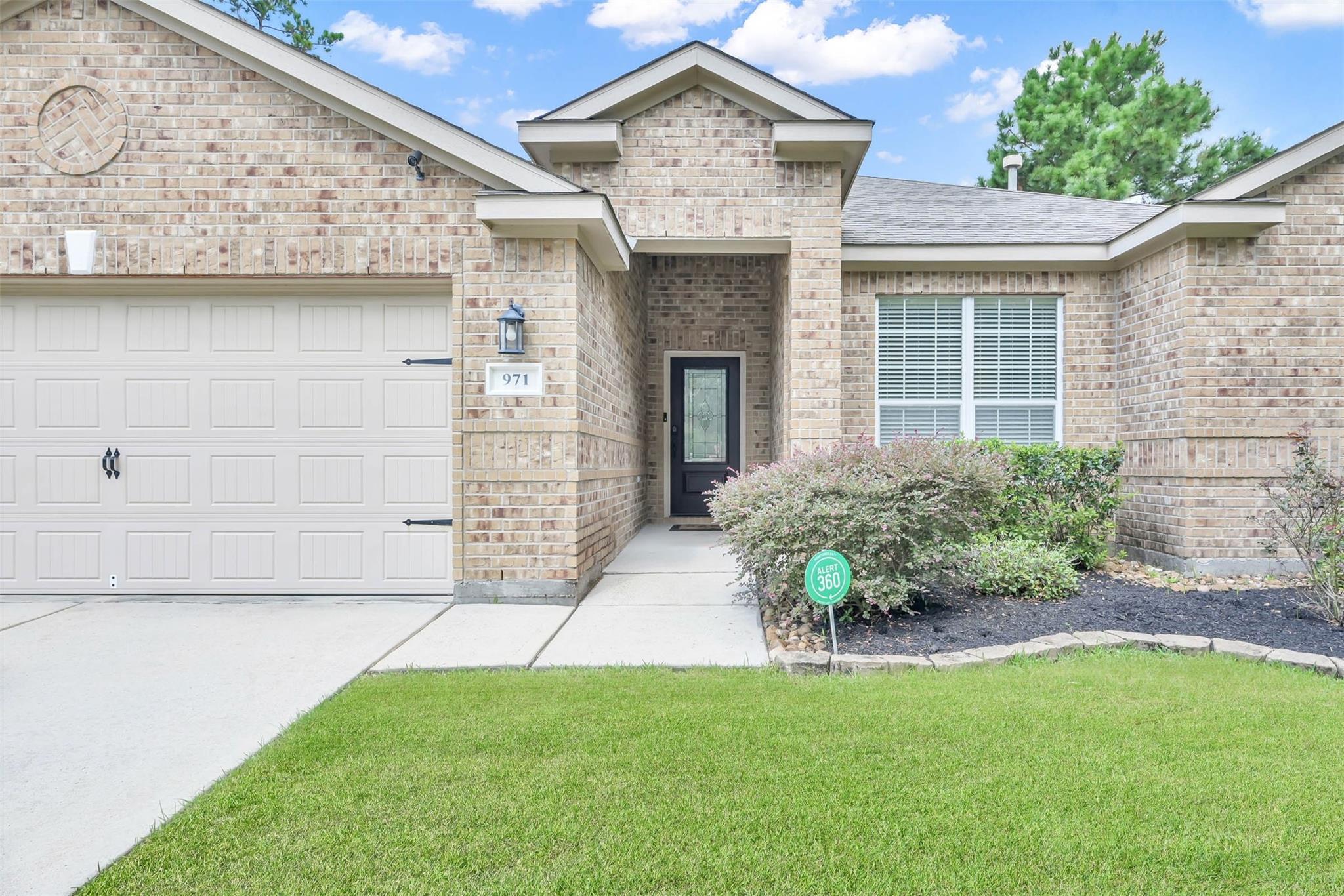 971 Gowan Drive