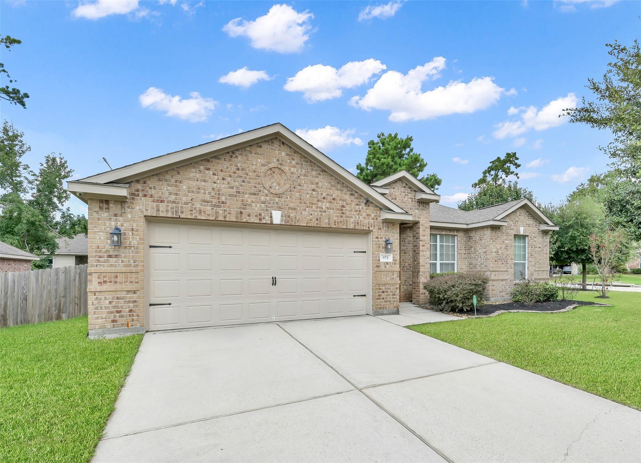 971 Gowan Drive