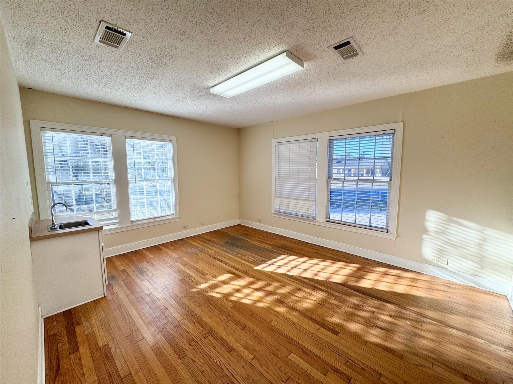 52 State Highway 75 N