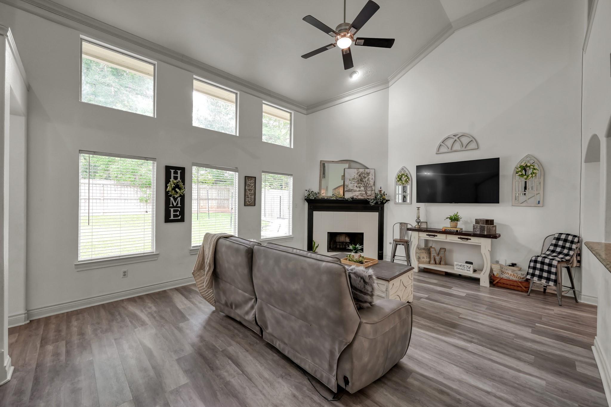 3215 Canterbury Lane