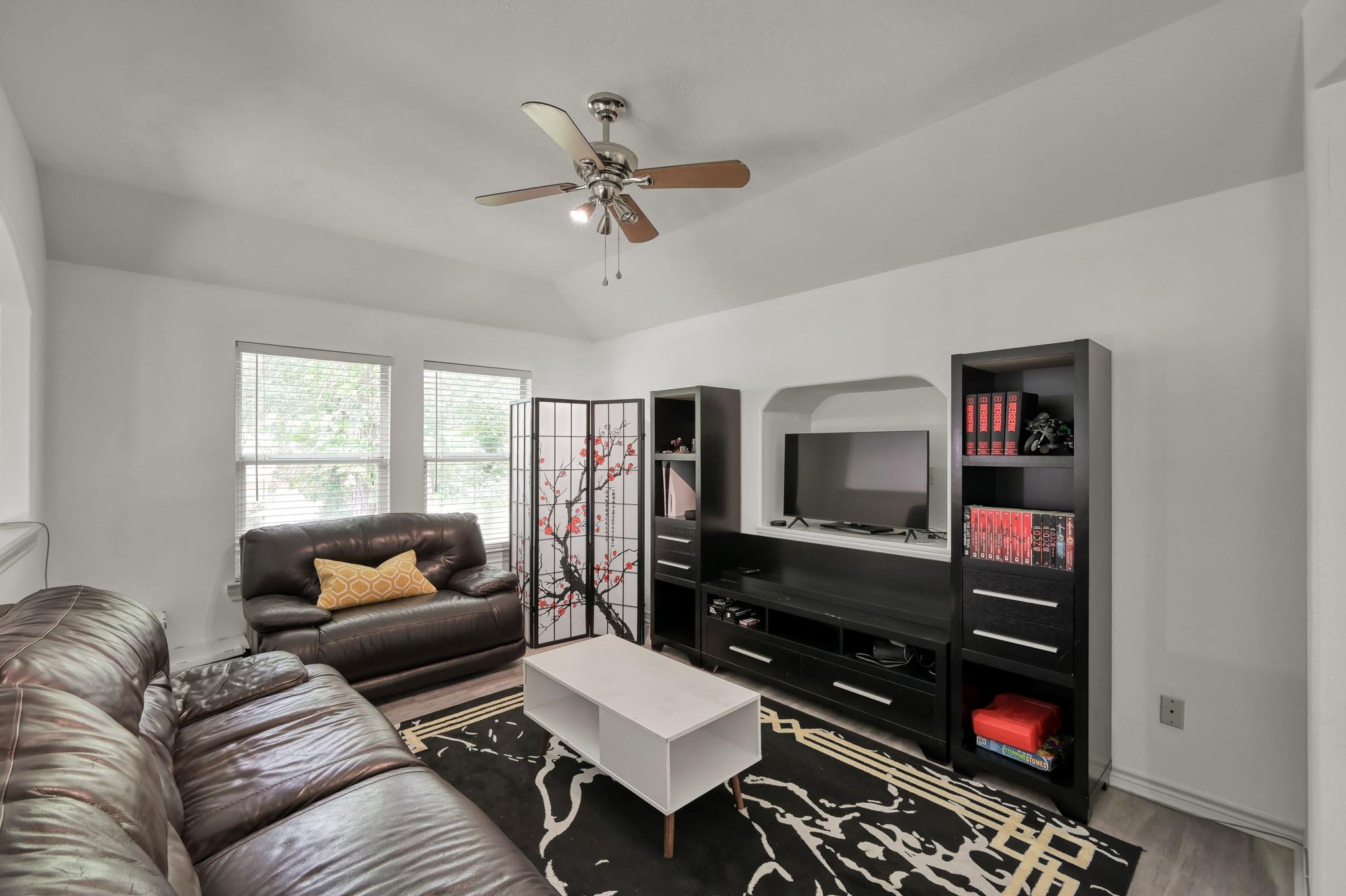 3215 Canterbury Lane