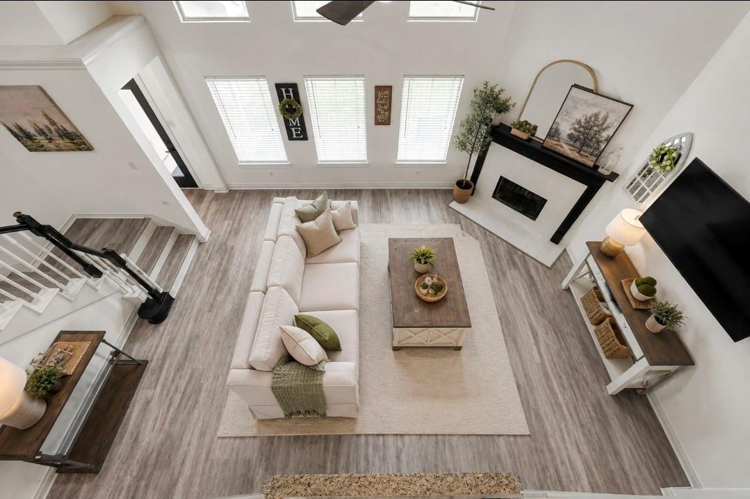 3215 Canterbury Lane