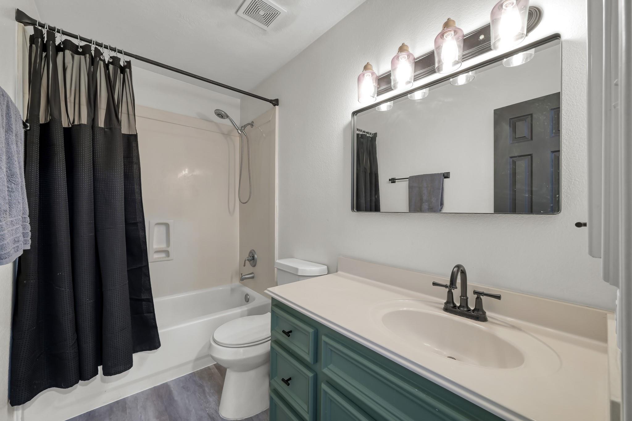 3215 Canterbury Lane