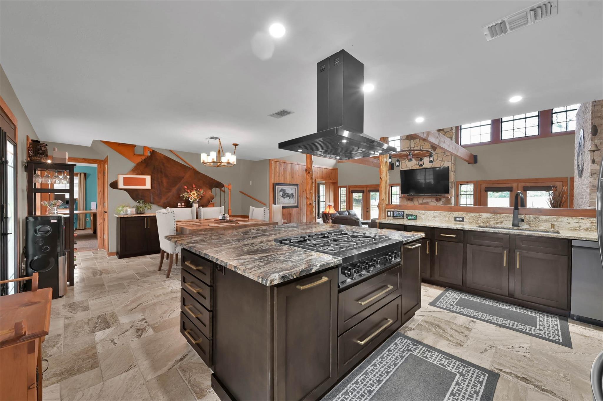 28540 Lynnwood Lane