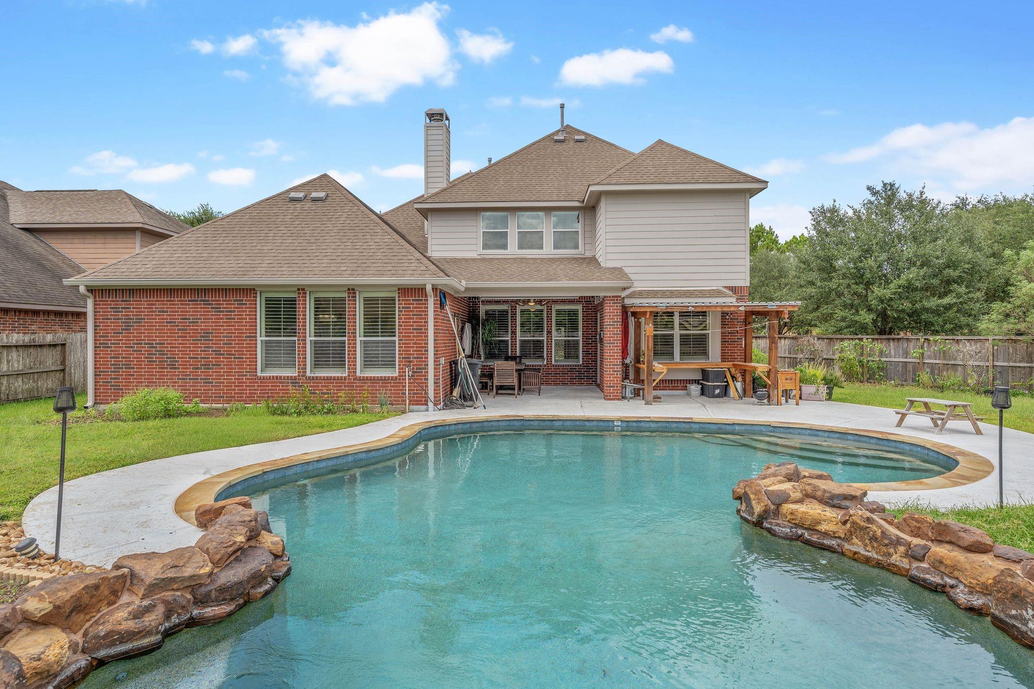 18515 N Settlers Shore Drive