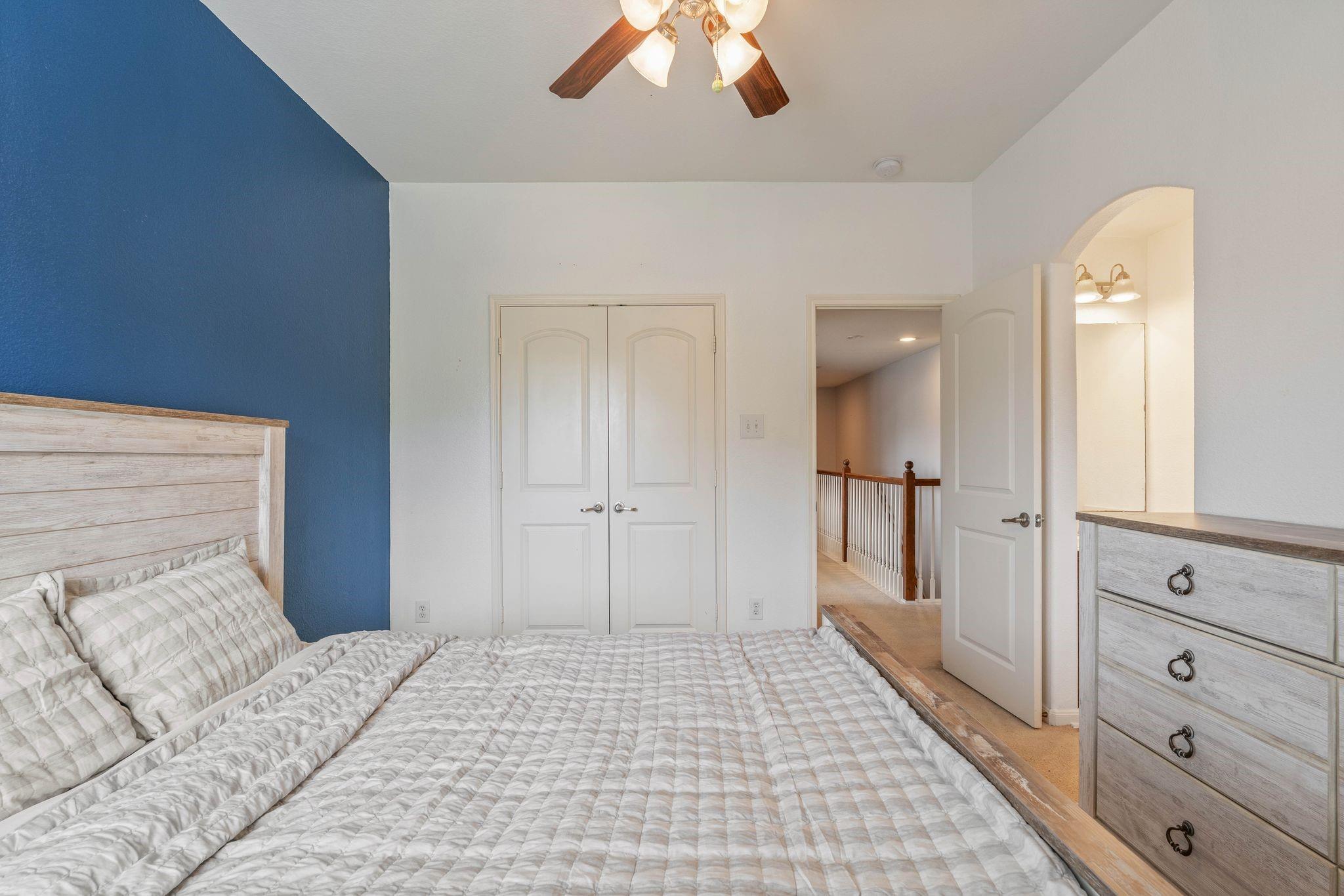 18515 N Settlers Shore Drive