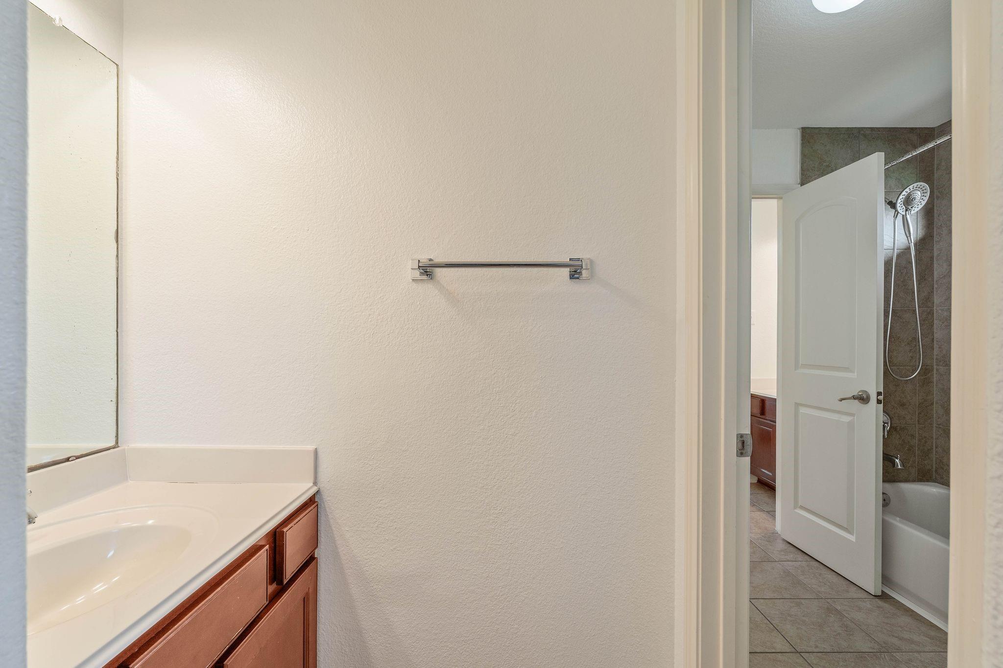 18515 N Settlers Shore Drive