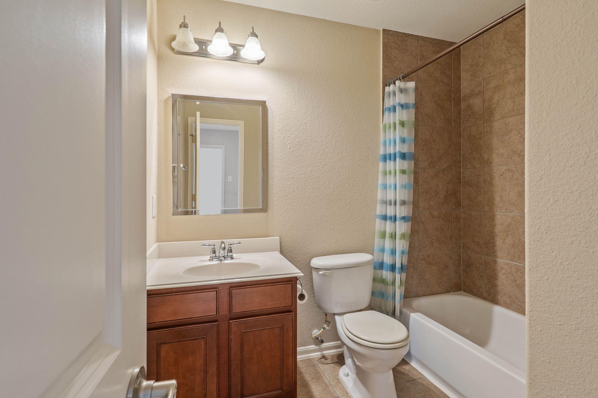 18515 N Settlers Shore Drive