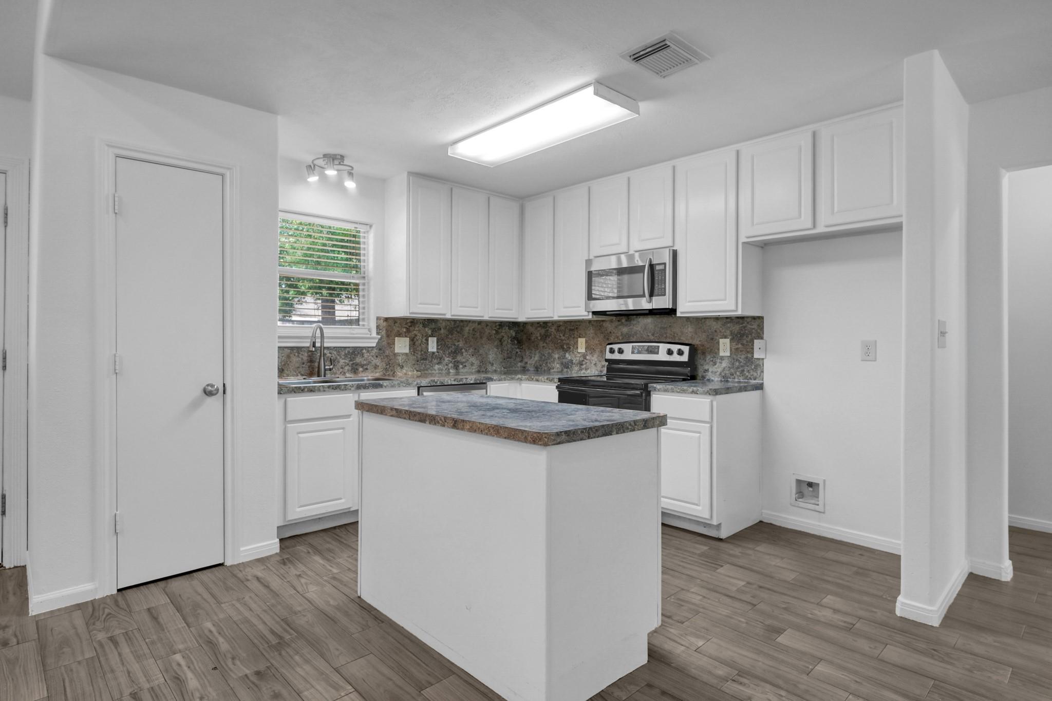 16371 Long Valley Court