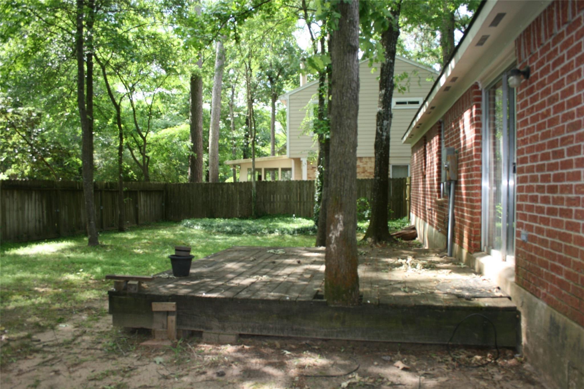 39 S White Pebble Court