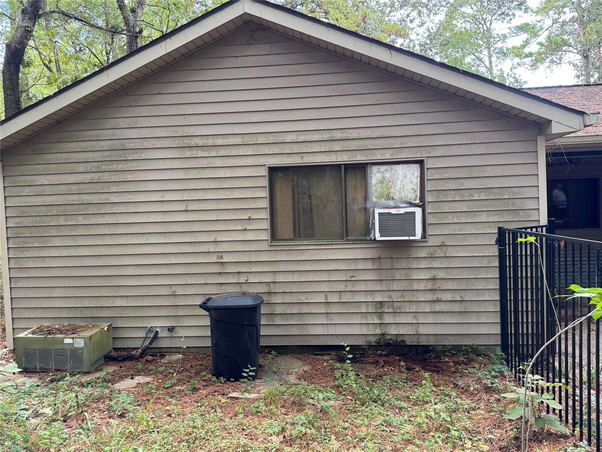 60 Weeburn Way