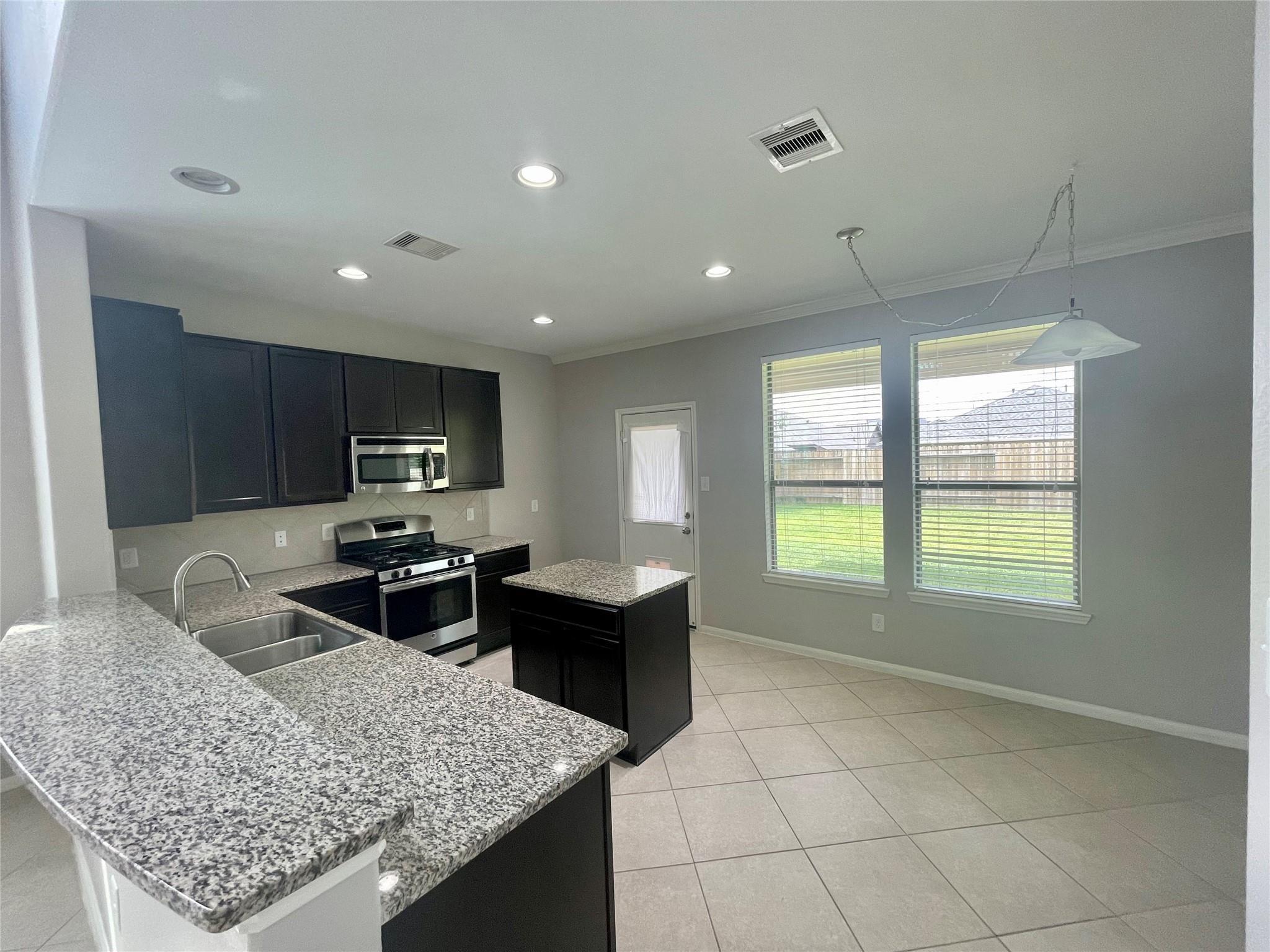 2521 Amy Lee Drive