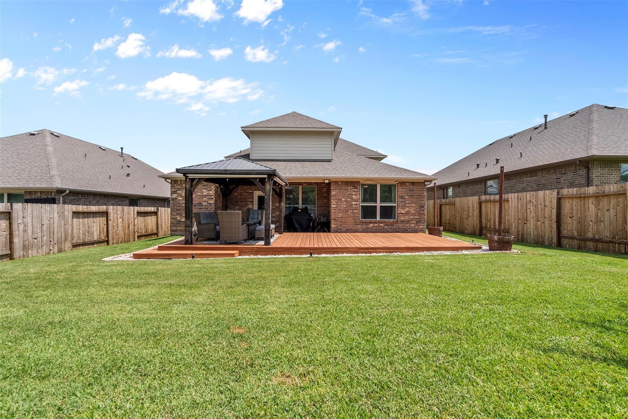 12137 Pearl Bay Lane