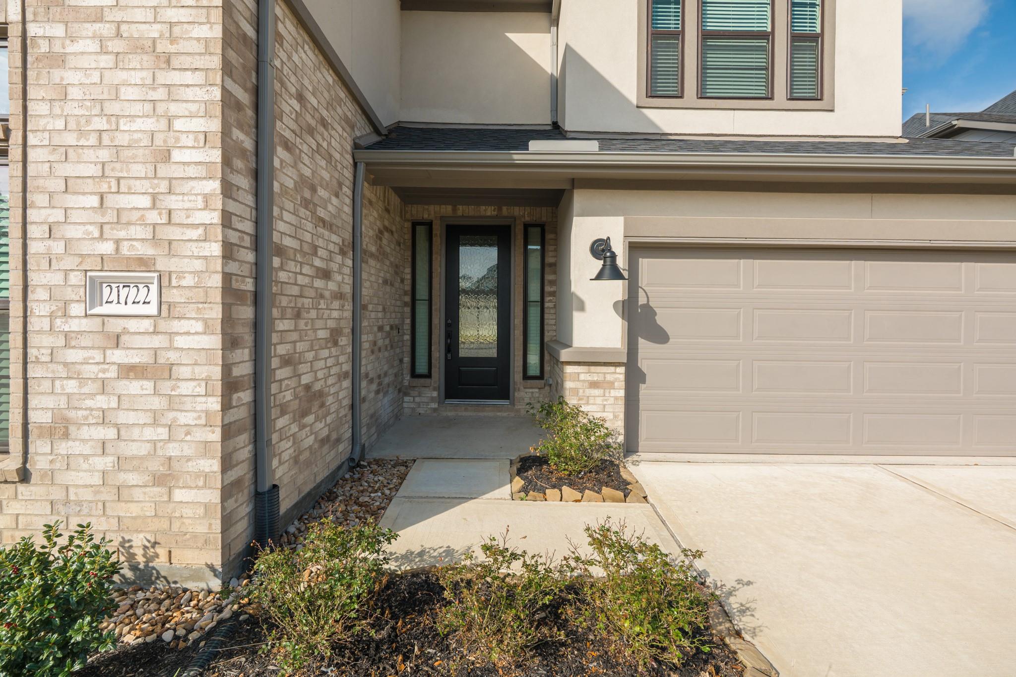 21722 Ellsworth Garden Lane