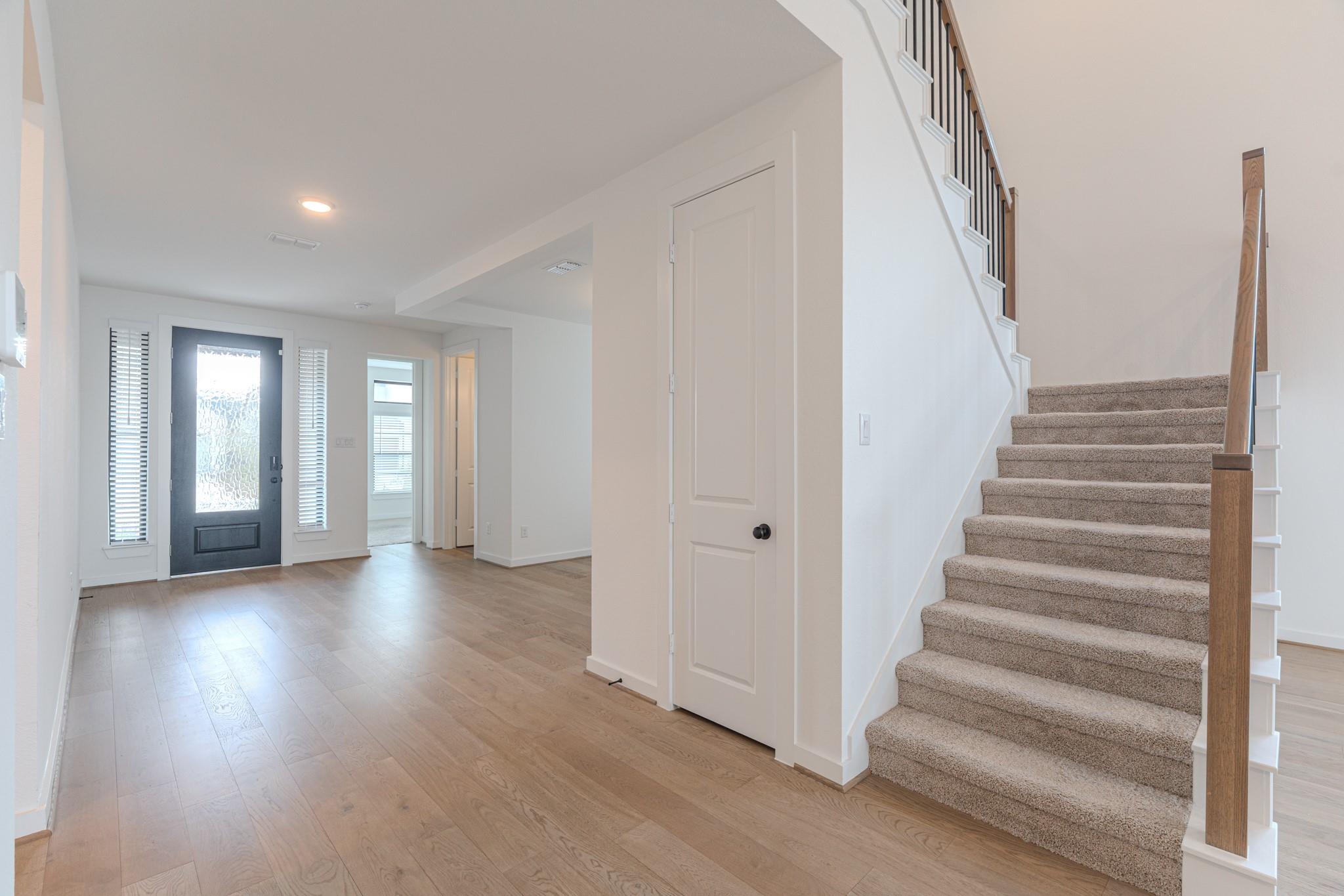 21722 Ellsworth Garden Lane