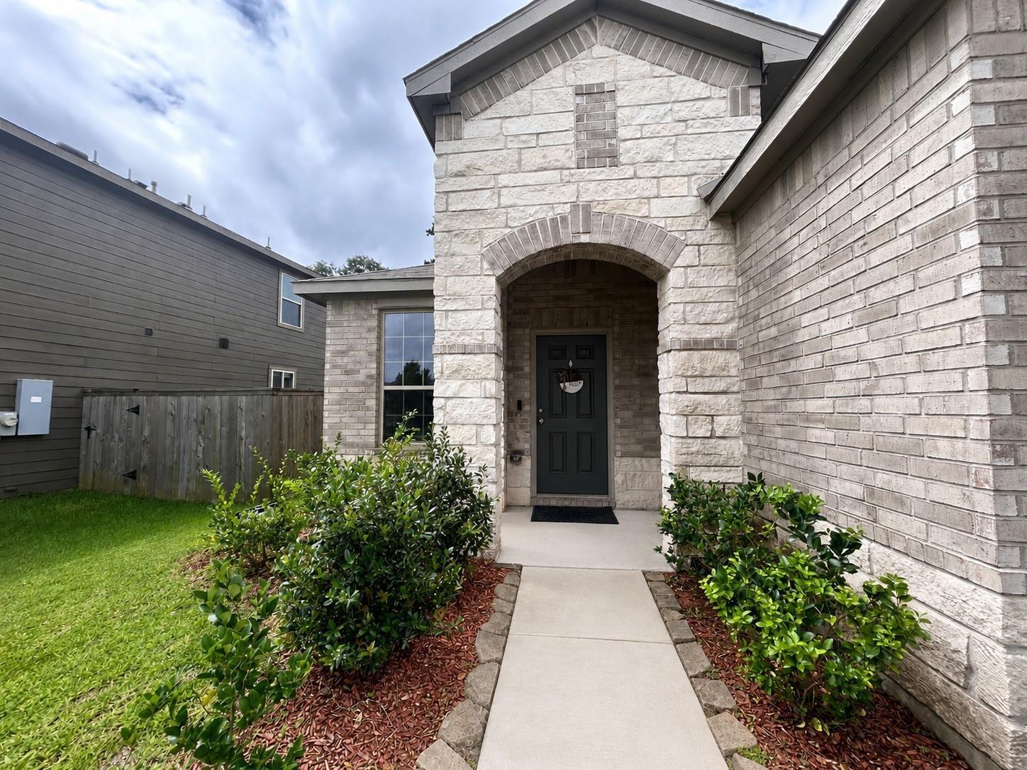 118 Ashwood Glade Drive