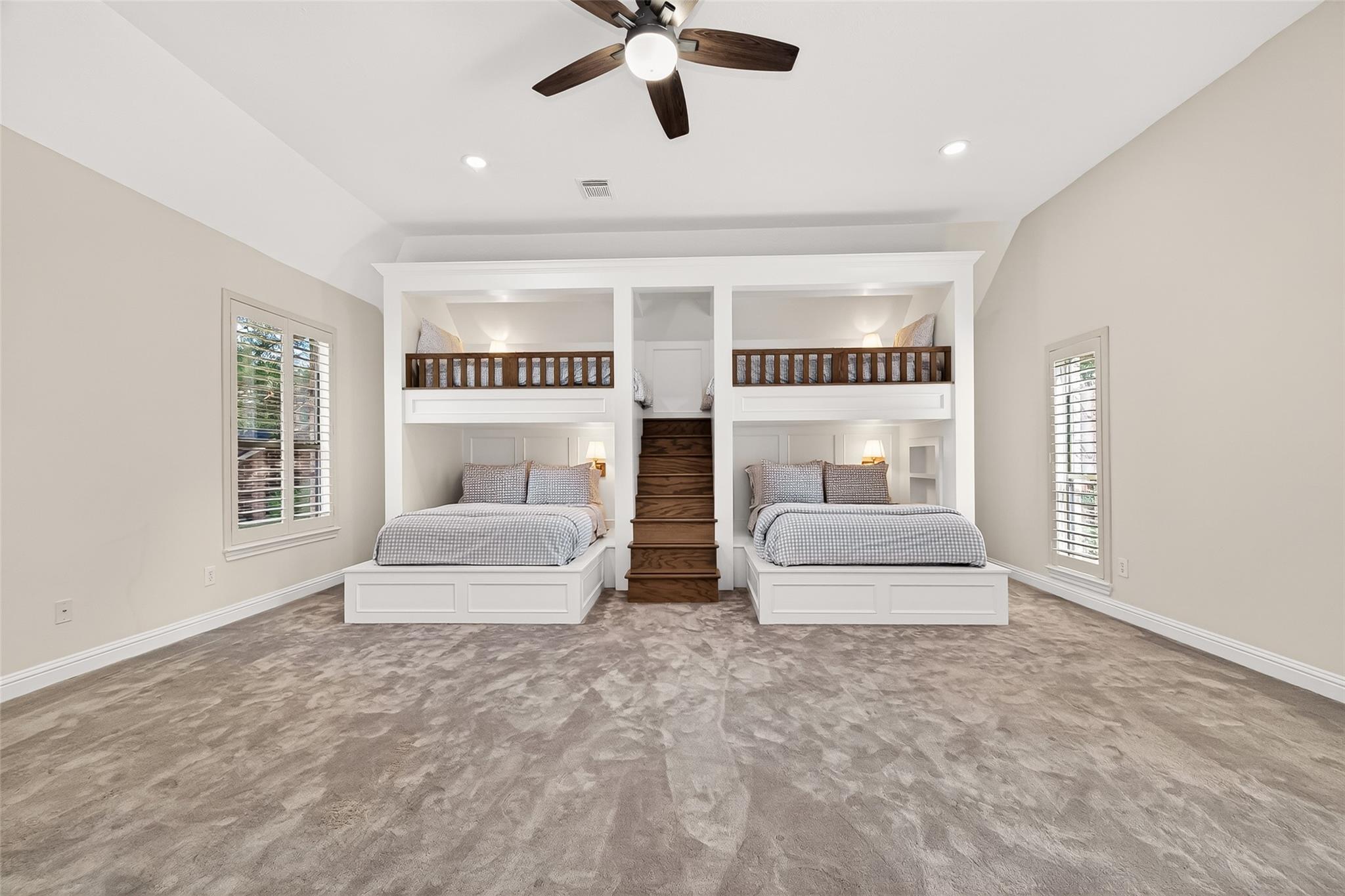 15 Veilwood Circle