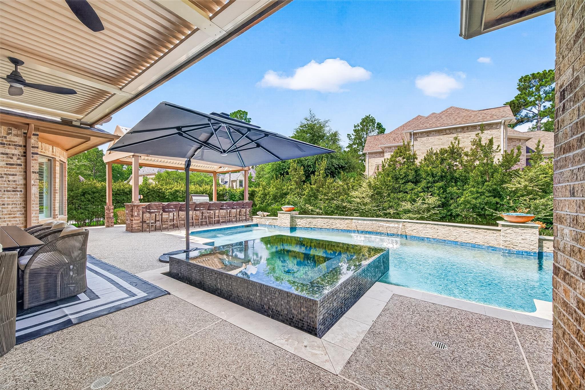 15 Veilwood Circle