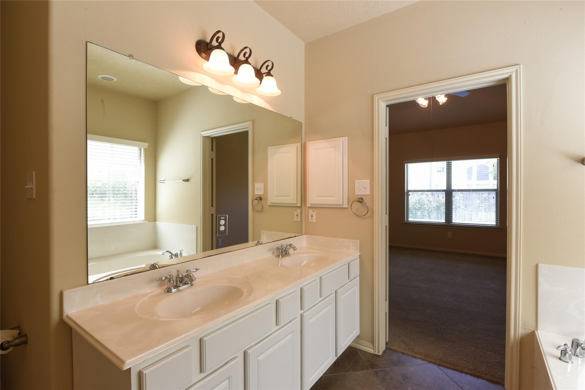 118 E Lasting Spring Circle