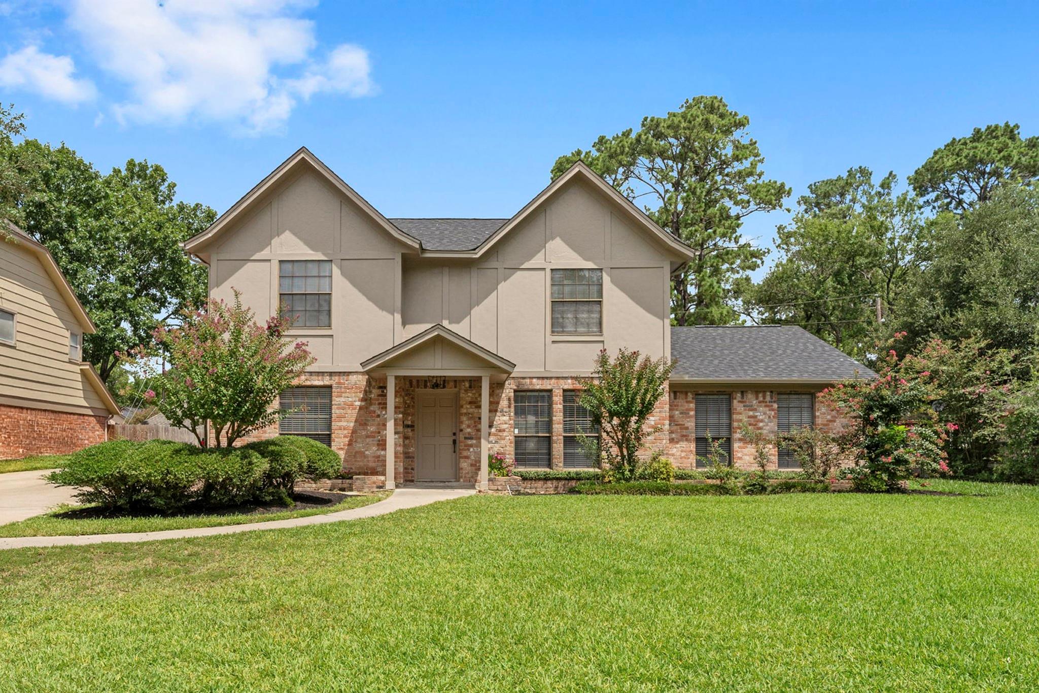2811 Blue Glen Lane