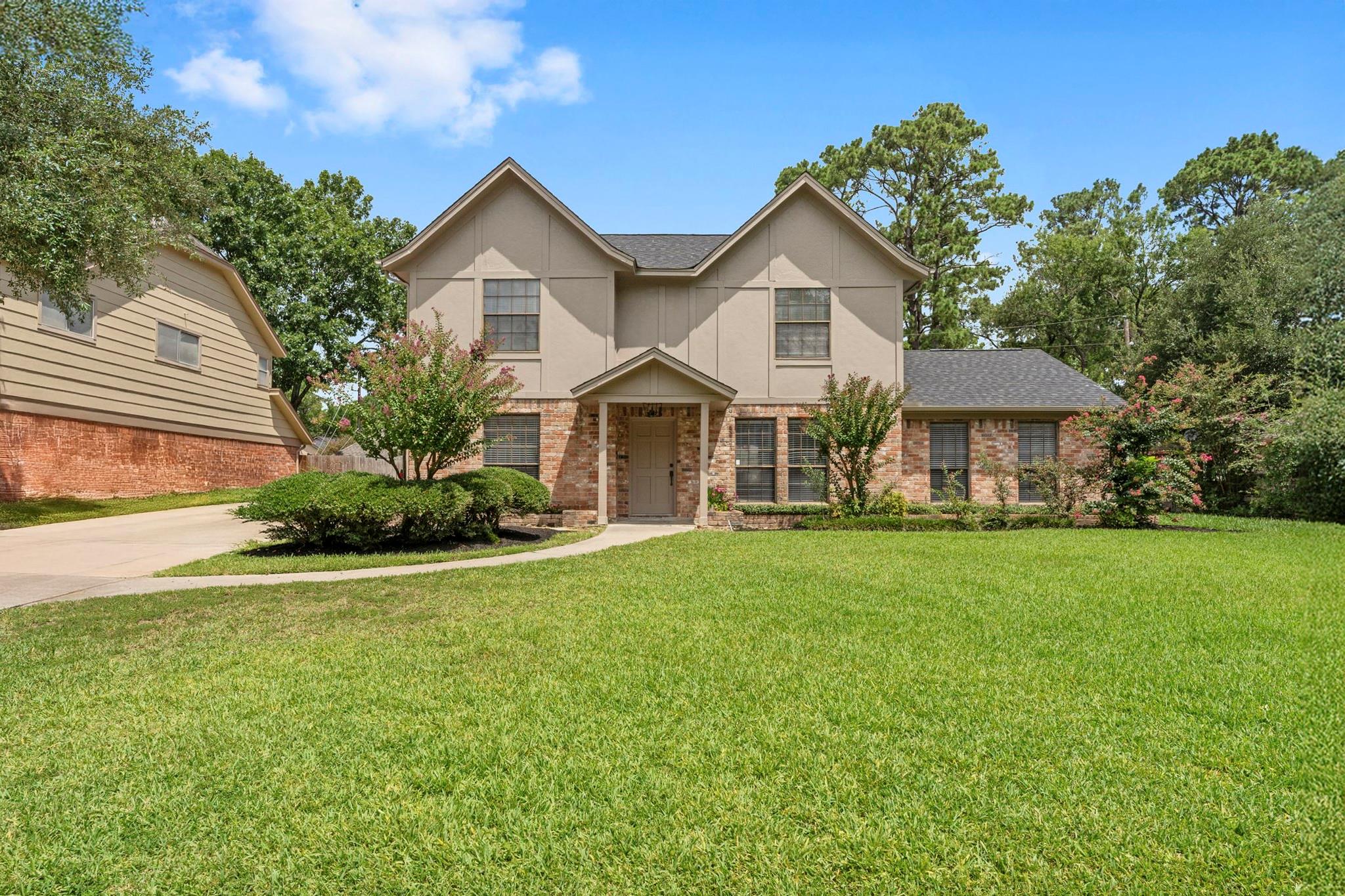 2811 Blue Glen Lane